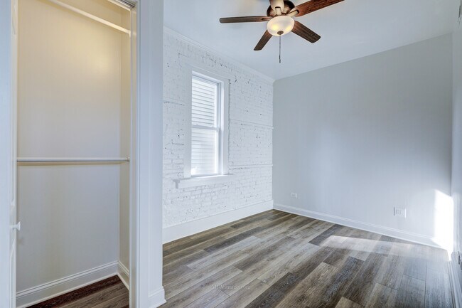 Building Photo - 224 Lemont St