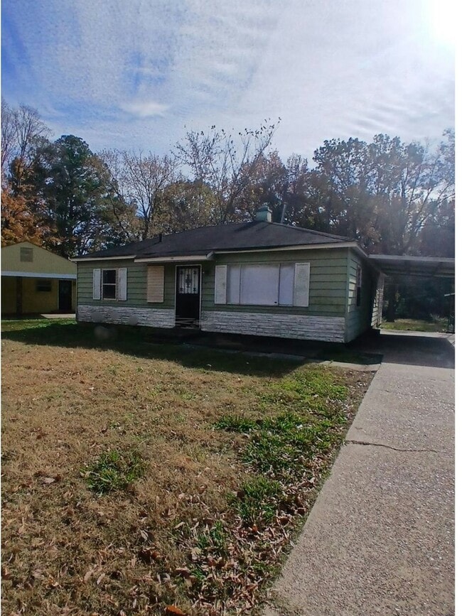 Building Photo - 791 Par Ave