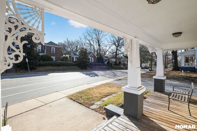 Building Photo - Charming 4BR House in Greensboro