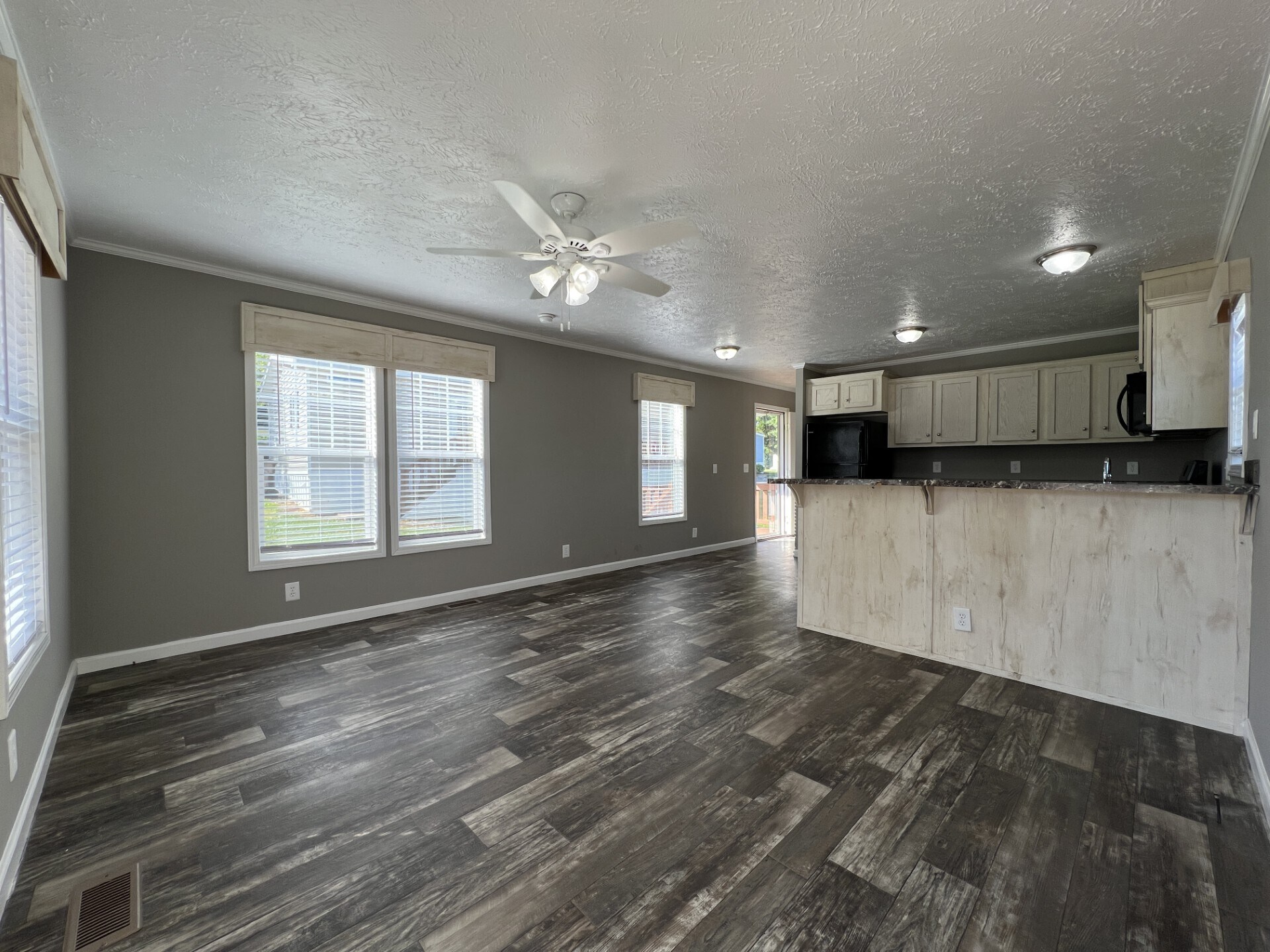 Building Photo - 53 Sugar Maple Dr