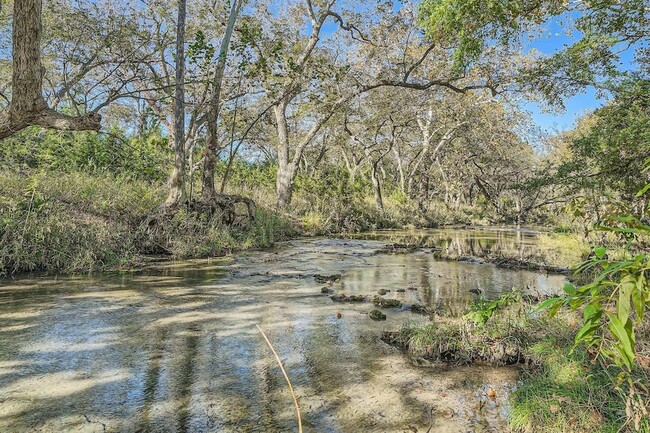 Primary Photo - 200 Cowan Creek Dr