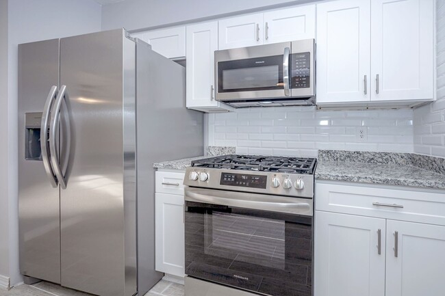 Building Photo - Charming 3-Bed, 1-Bath Home - Fully Remodeled & Move-In Ready!