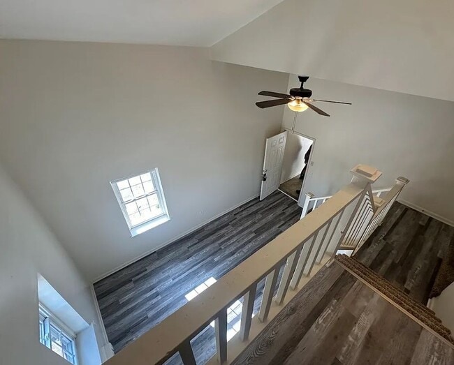 Building Photo - 58 N Front St