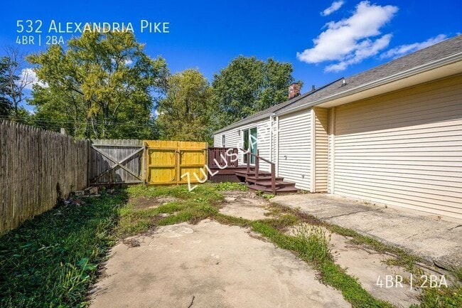 Building Photo - 532 Alexandria Pike