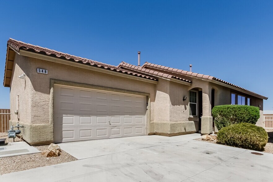 Building Photo - 548 Bayo Canyon Ct