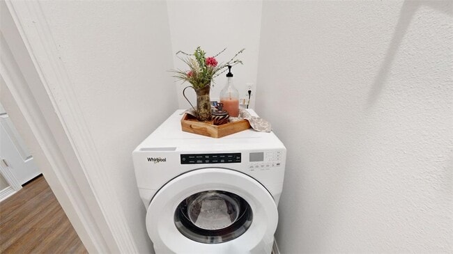 Building Photo - 2137 Big River St