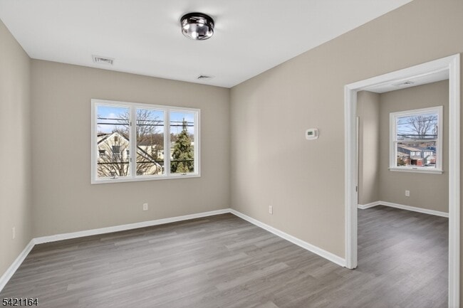 Building Photo - 378 Grand St