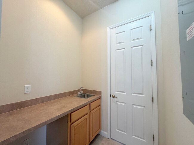 Building Photo - 7750 Linkside Loop