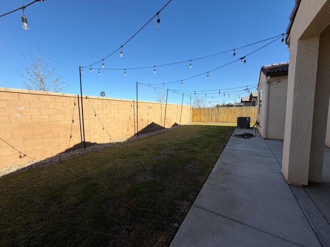 Building Photo - 660 Atlantica Dr S