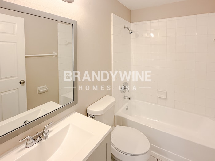 Building Photo - 3314 Lake Tiny Cir