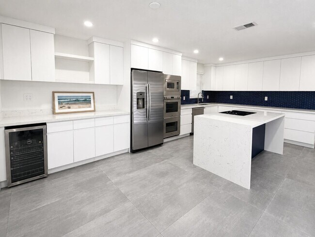 Building Photo - 4683 NW 99th Terrace