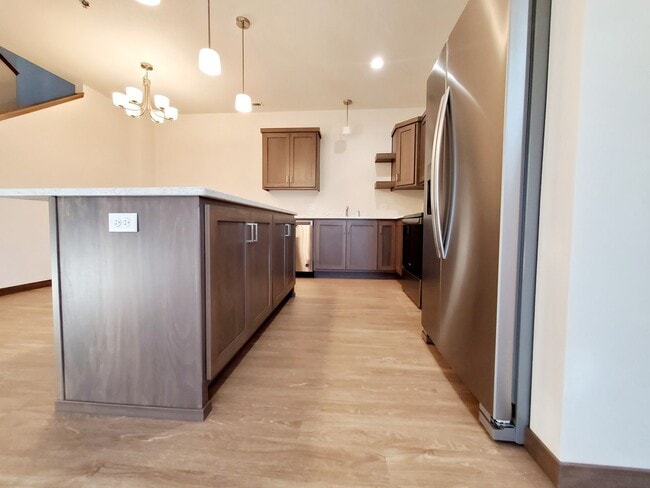 Building Photo - 4450 Cumberland Loop