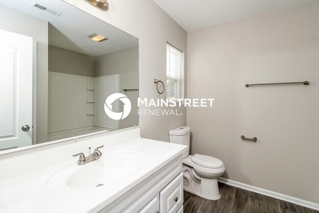 Building Photo - 3 Bedroom Pet-Friendly Home in Winston-Sal...