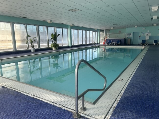 Building Photo - 4800 S Chicago Beach Dr