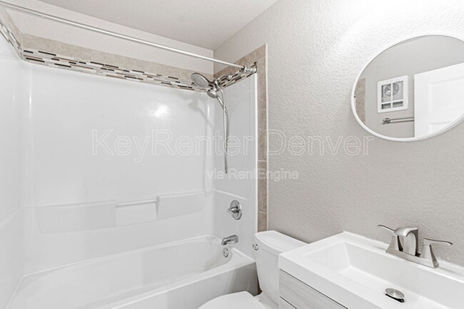 Building Photo - 6405 W Jefferson Pl