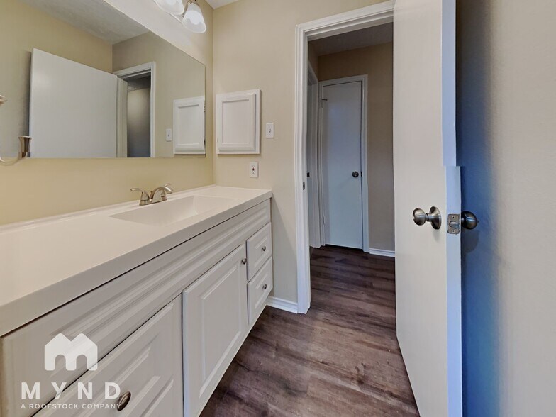 Building Photo - 5407 Cross Valley Dr