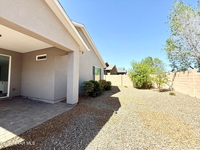 Building Photo - 1732 Allerton Way