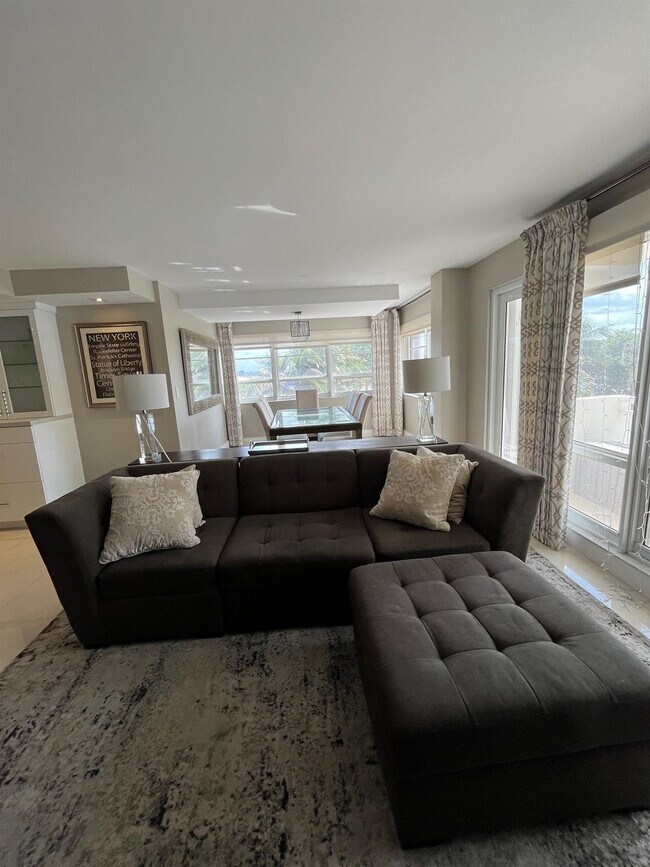 Building Photo - 133 N Pompano Beach Blvd