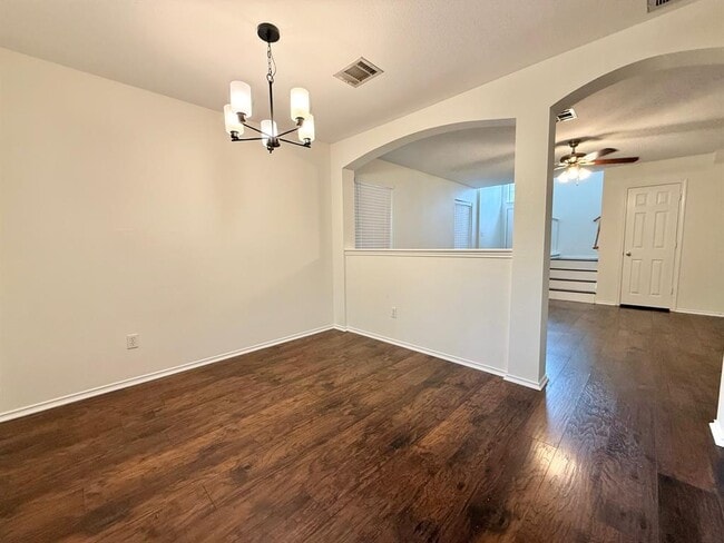 Building Photo - 1464 David Curry Dr