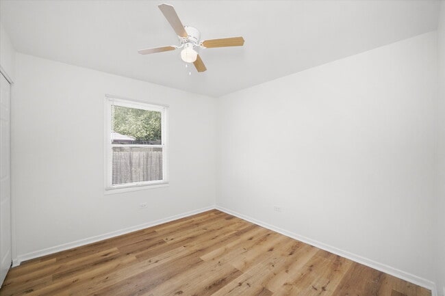 Building Photo - Updated 3-Bed/2-Bath Home with A Deck, Gar...
