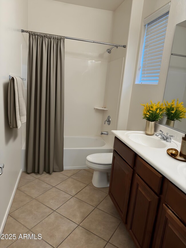 Building Photo - 848 S Colonial Dr