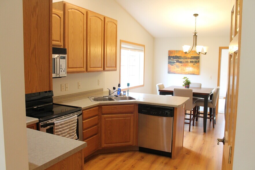 Building Photo - 1025 Kristy Ln