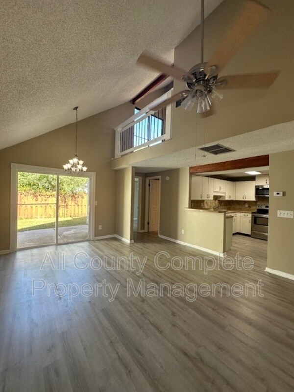 Building Photo - 6653 Periwinkle Dr