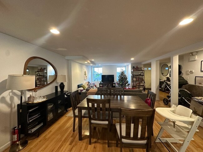 Building Photo - 505 Hicks St