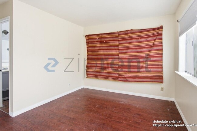 Building Photo - 4451 Stansbury Ave