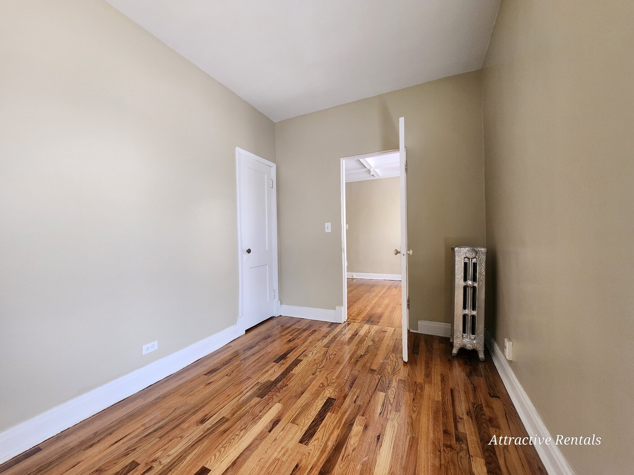 Building Photo - 152 N Menard Ave