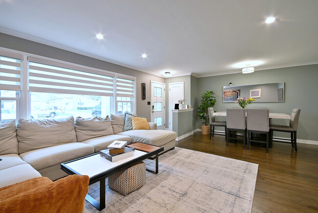 Building Photo - 2307 Edna Ave