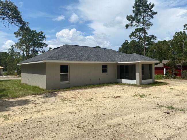 Building Photo - Desirable SW Ocala Neighborhood 3/2/2 *WON'T LAST*