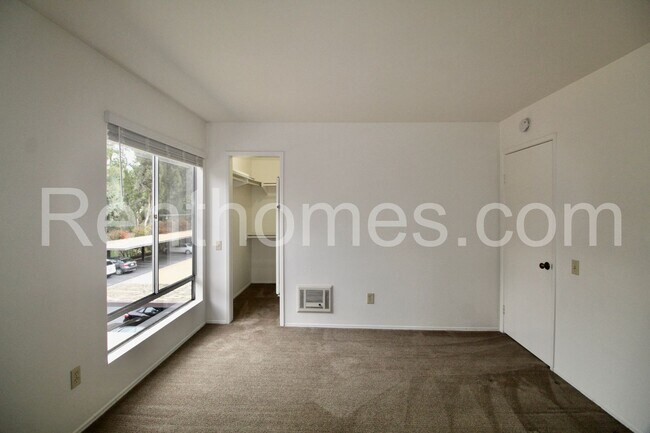 Building Photo - 7958 Mission Center Ct