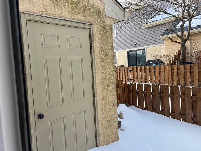 Building Photo - 53 Ember Ln