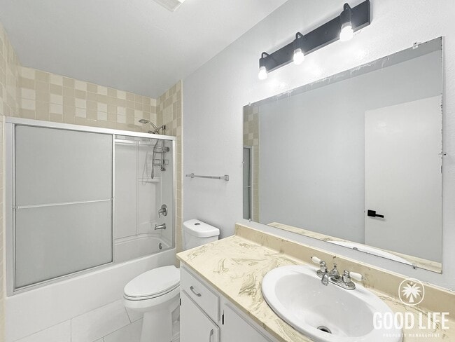 Building Photo - Spacious 3BD/2.5BA Two-Story Condo in Southwest Chula Vista with Kitchen Island, In-Unit Laundry ...