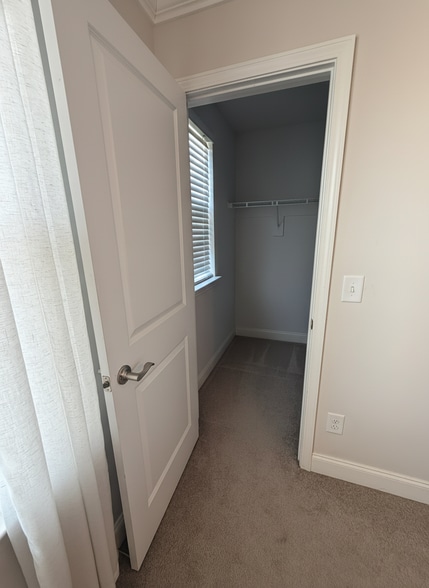 Building Photo - 1037 Milson Ln