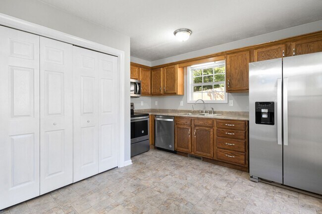 Building Photo - 2766 Applemill Ct