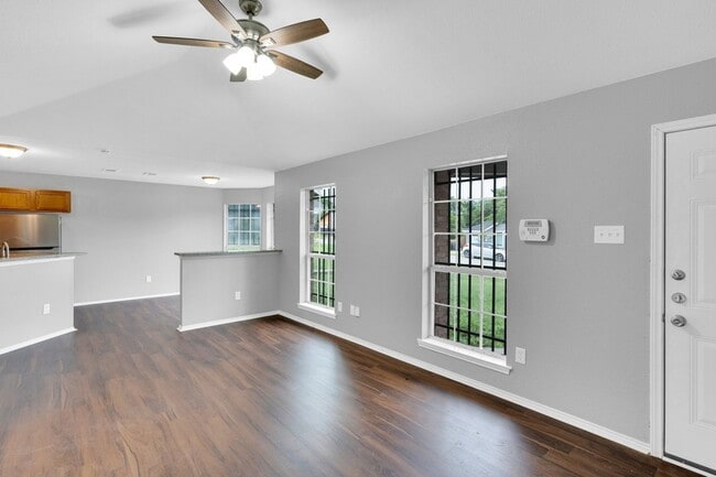 Building Photo - 2520 Fatima Ave