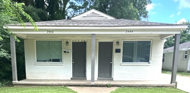 Primary Photo - 2922 Hale Ave