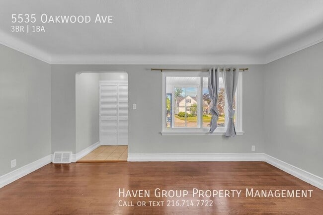 Building Photo - 5535 Oakwood Ave
