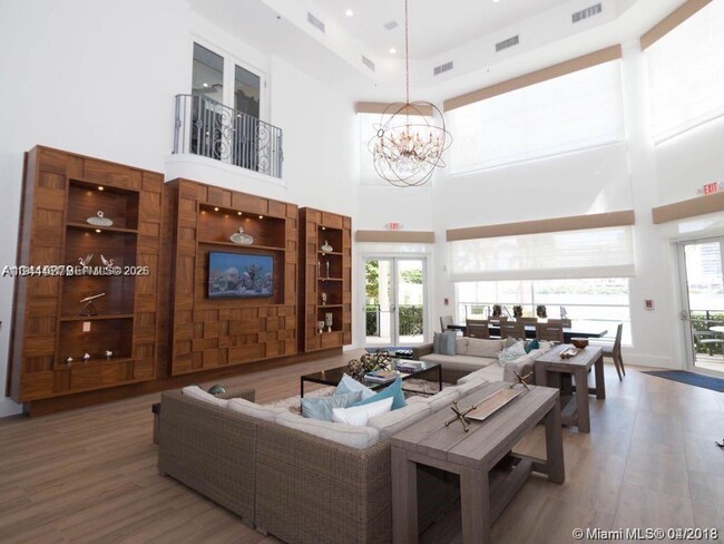 Building Photo - 3105 NE 184th St