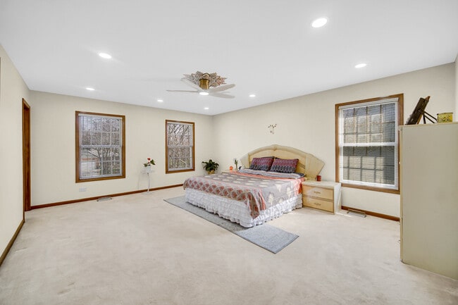 Building Photo - 2872 Whispering Oaks Ct