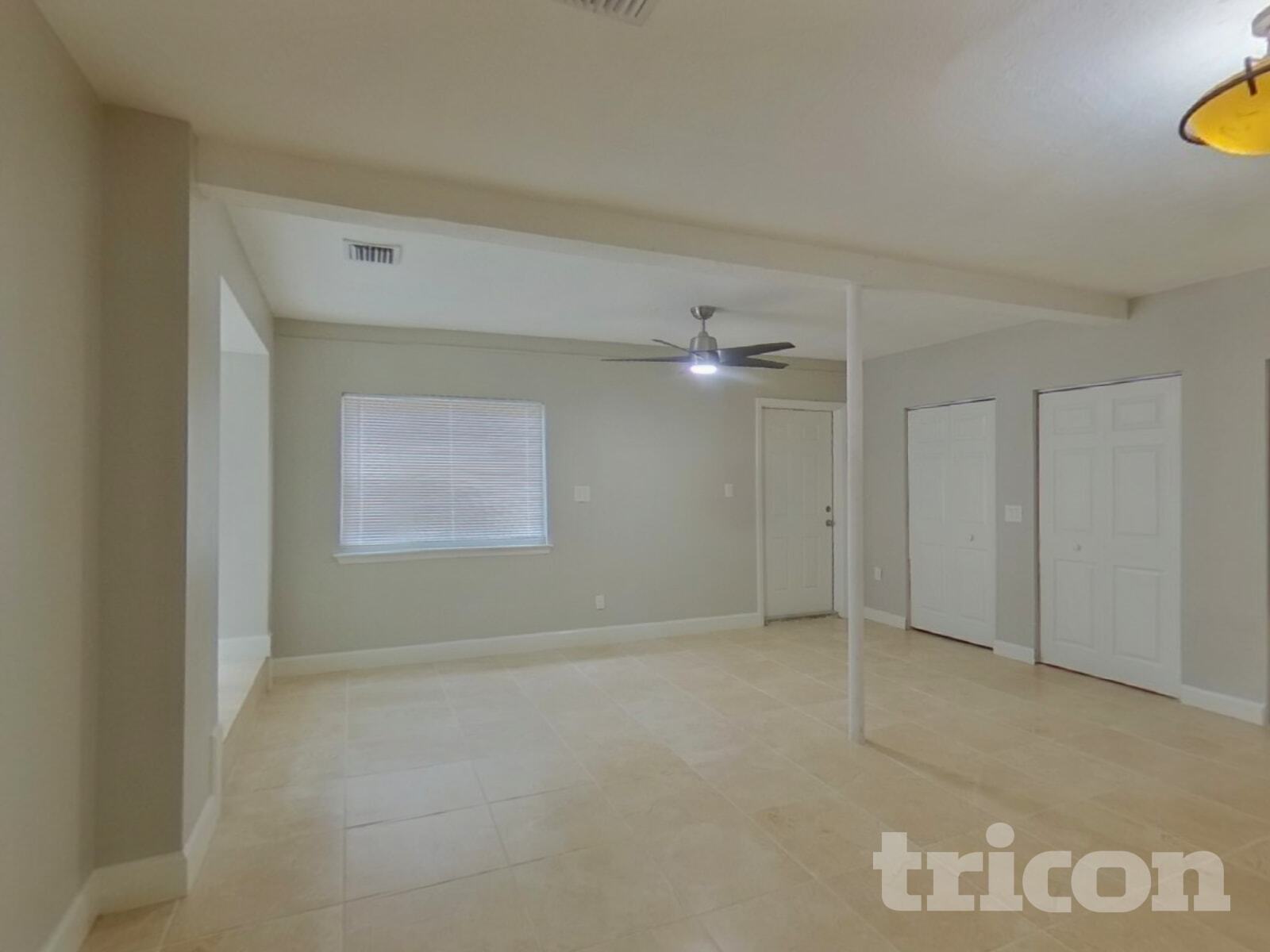 Building Photo - 2406 Decottes Ave