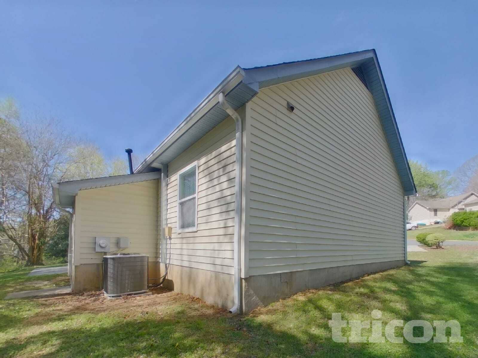 Building Photo - 8608 Quarry Rd