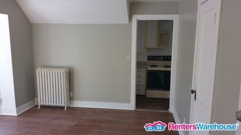 Building Photo - 224 S Park St