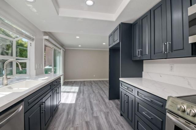 Building Photo - 6428 El Perico Ln