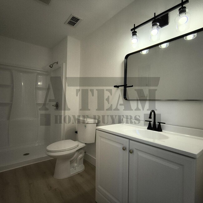 Building Photo - Fully remodeled 4-bedroom, 2-bathroom home