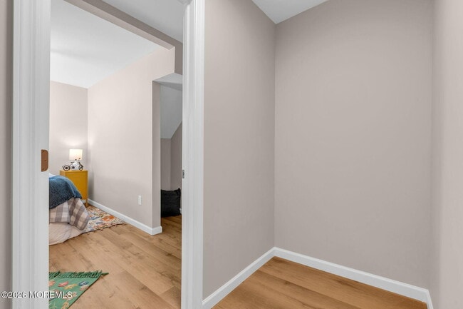 Building Photo - 282 Carr Ave