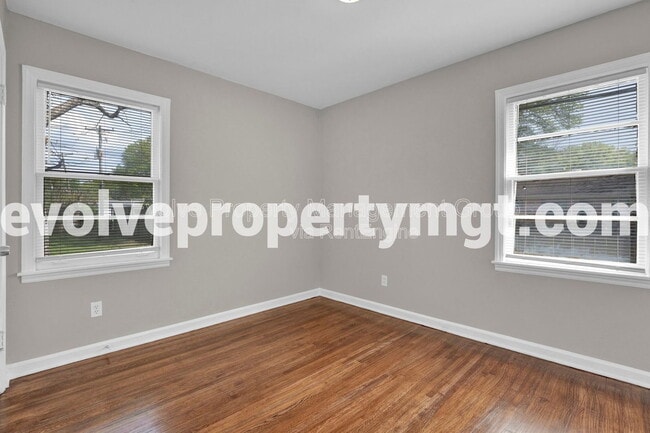 Building Photo - 1012 Mt Moriah Rd