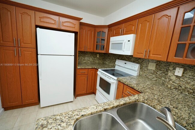 Building Photo - 15402 SW 85th Terrace